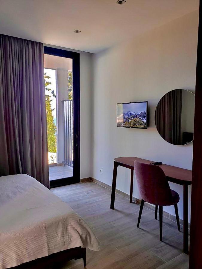 Summer Wine Boutique Hotel Dhërmi Exteriör bild