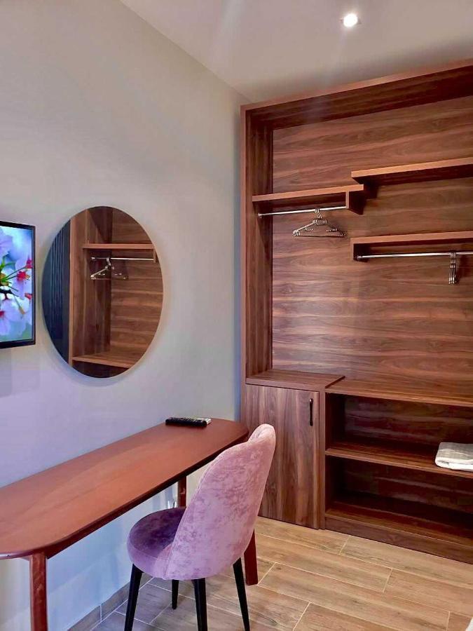 Summer Wine Boutique Hotel Dhërmi Exteriör bild