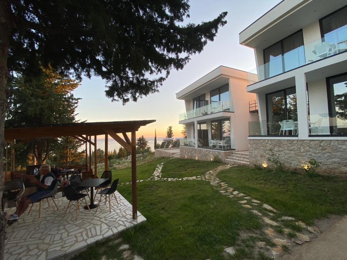Summer Wine Boutique Hotel Dhërmi Exteriör bild