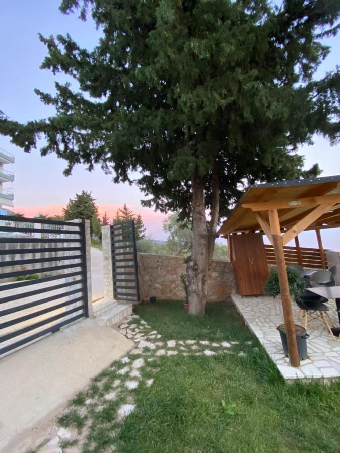 Summer Wine Boutique Hotel Dhërmi Exteriör bild