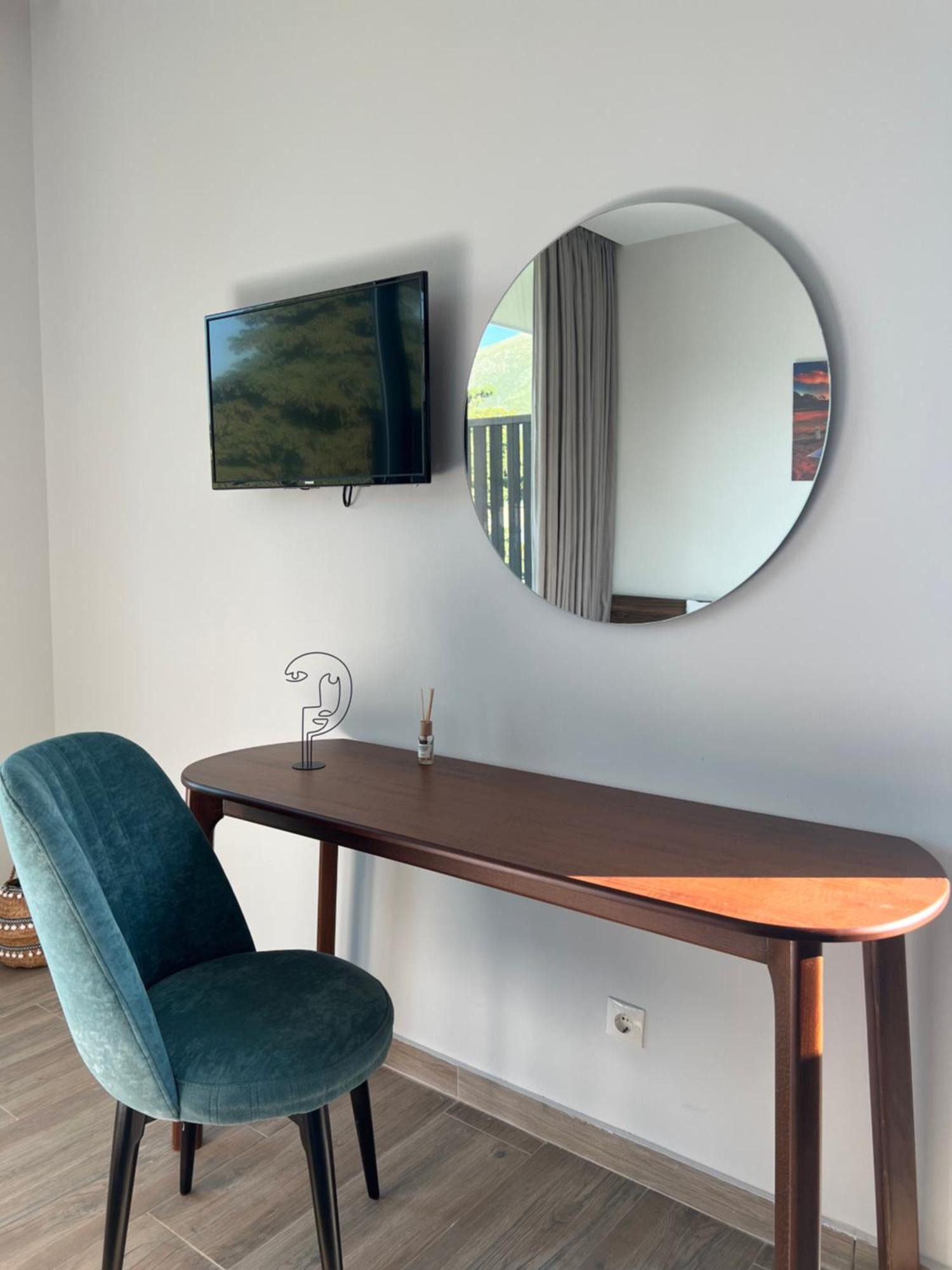 Summer Wine Boutique Hotel Dhërmi Exteriör bild