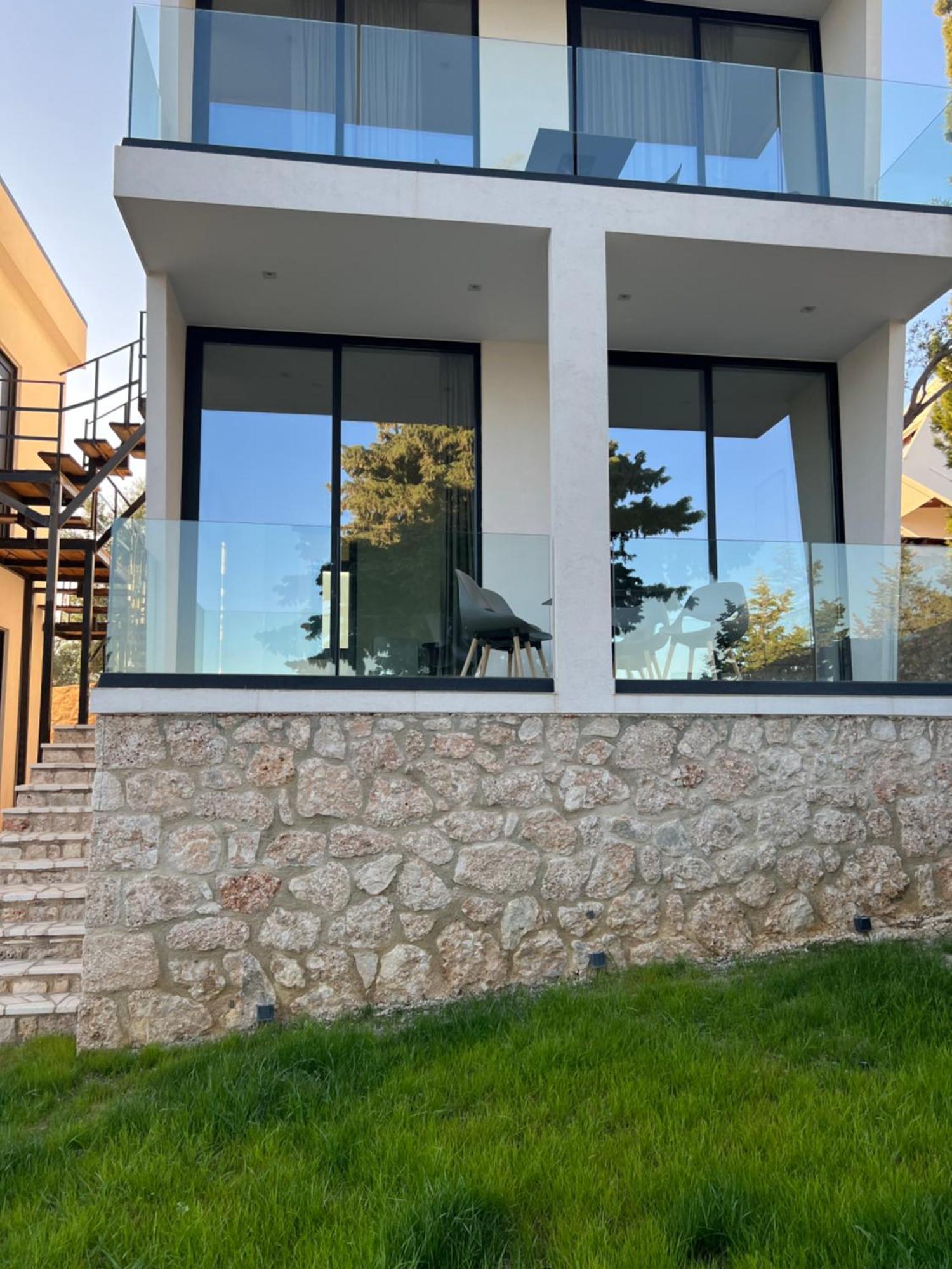 Summer Wine Boutique Hotel Dhërmi Exteriör bild