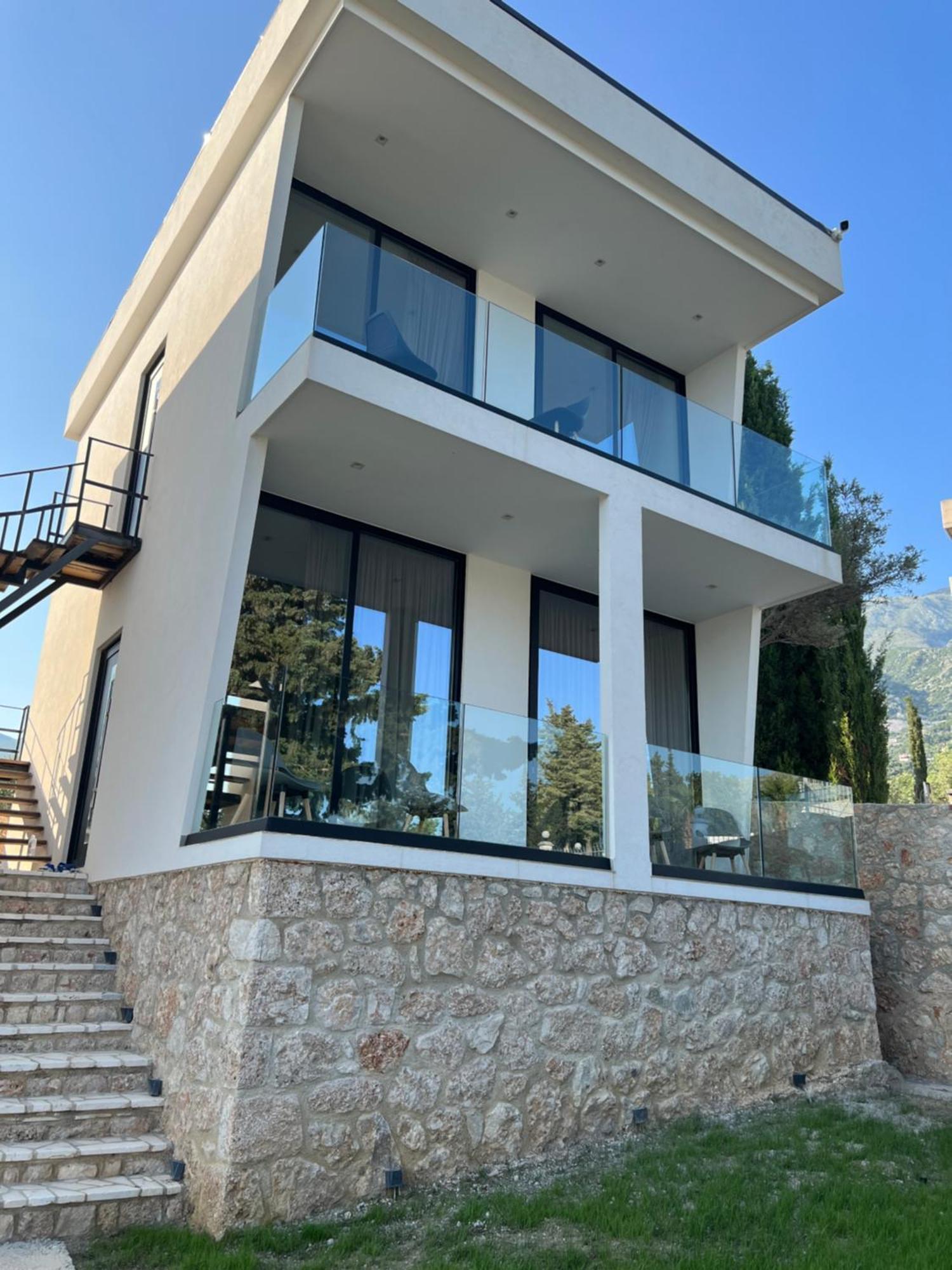 Summer Wine Boutique Hotel Dhërmi Exteriör bild