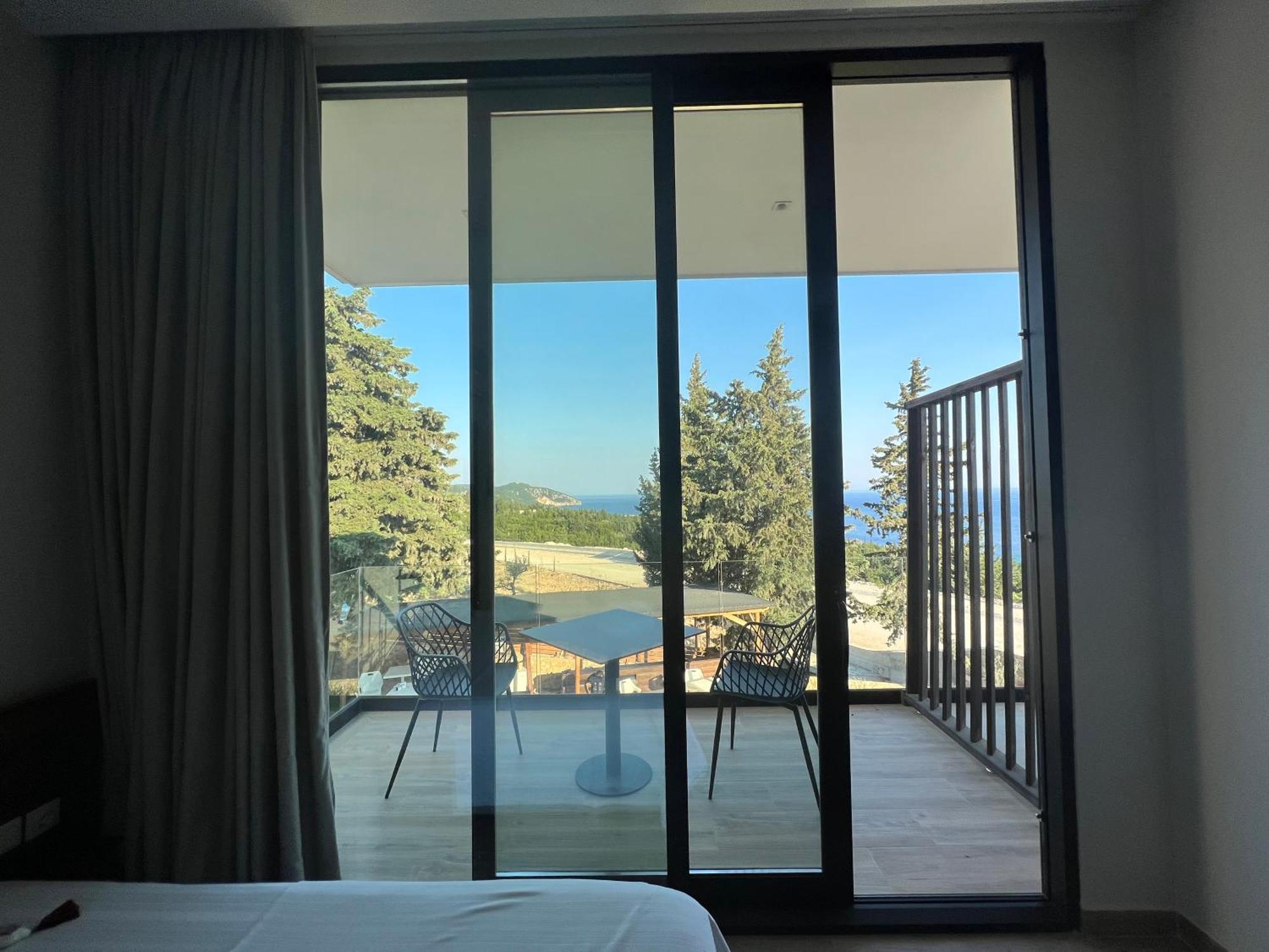 Summer Wine Boutique Hotel Dhërmi Exteriör bild